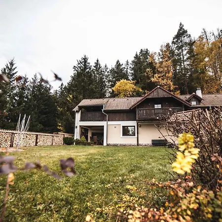 U Ptáčků Appartamento Kamenice nad Lipou