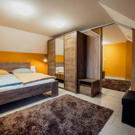 U Ptáčků Appartamento Kamenice nad Lipou